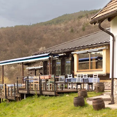Gastro Ranc Stara Avlija דירה