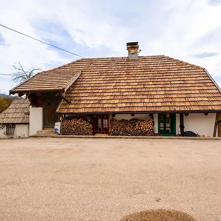 Gastro Ranc Stara Avlija *